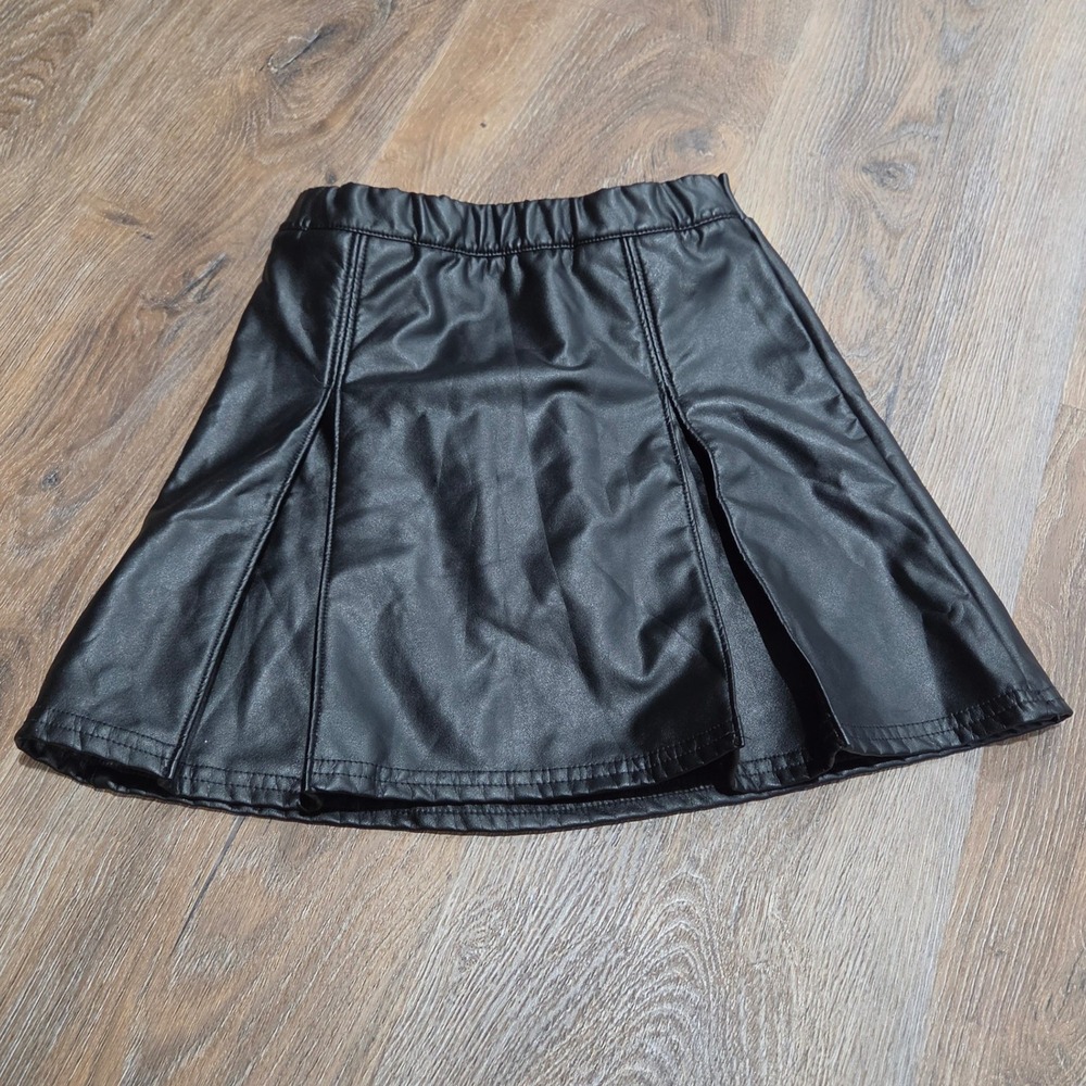 AC/DC Girls Black Faux Leather Pleated Skirt Elastic Waist 6/6X Rocker Style